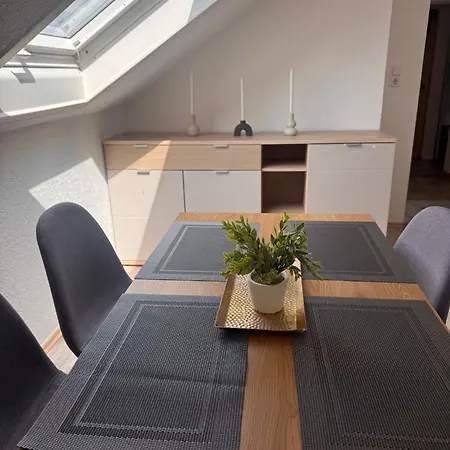 Hirsch Apartment *