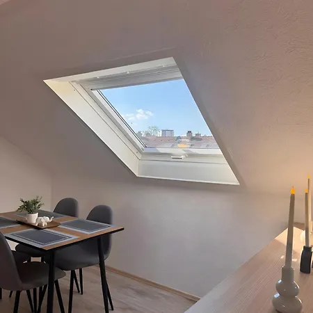 Hirsch Apartment *